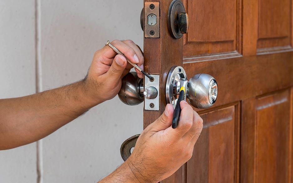 serrurier prix changement serrure Courbevoie